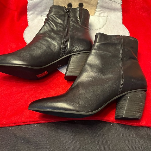 NEW! Miz Mooz black leather boots! - Picture 5 of 8